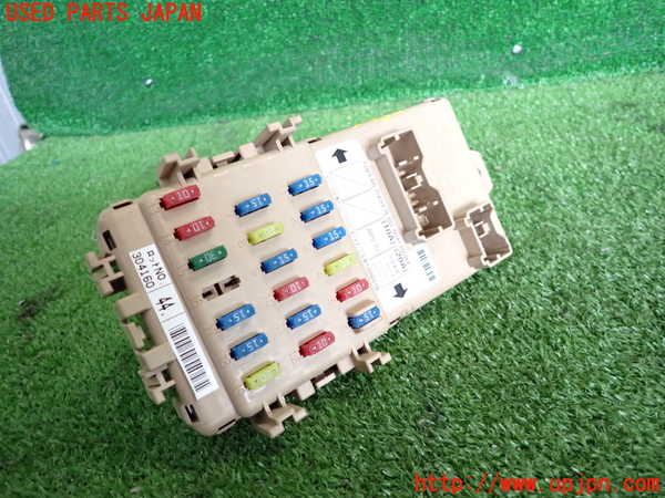 5UPJ-24586741]インプレッサ WRX-STi(GDB)ヒューズボックス1 中古_m0001.jpg