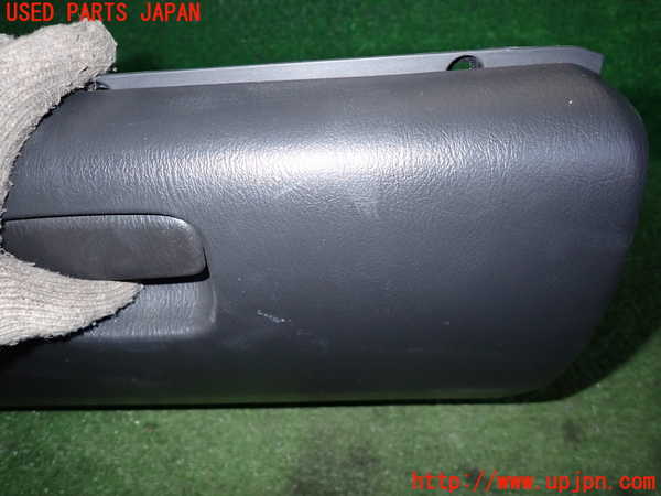 5UPJ-24587516]インプレッサ WRX-STi(GDB)グローブボックス1 中古_m0002.jpg