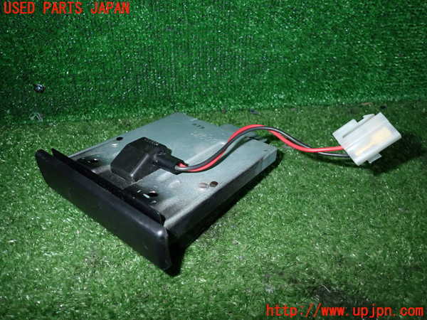 5UPJ-24587821]インプレッサ WRX-STi(GDB)灰皿1 中古_m0001.jpg