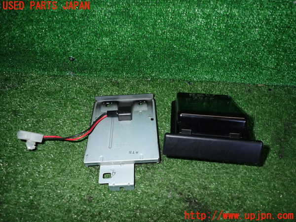5UPJ-24587821]インプレッサ WRX-STi(GDB)灰皿1 中古_m0003.jpg