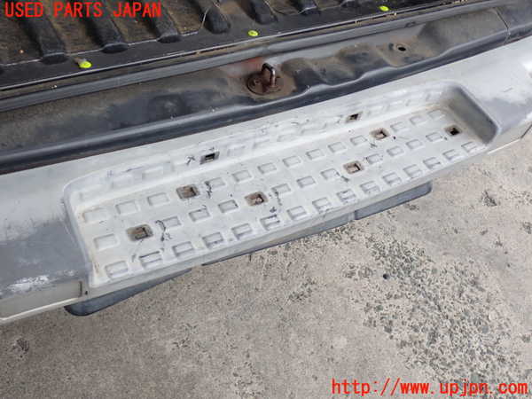 2UPJ-24591610]デリカ スターワゴン(P35W)リアバンパー 【ジャンク品】 中古_m0002.jpg