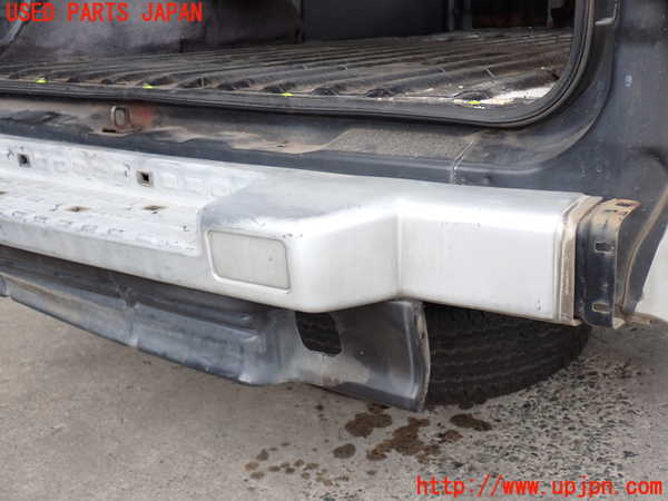 2UPJ-24591610]デリカ スターワゴン(P35W)リアバンパー 【ジャンク品】 中古_m0003.jpg
