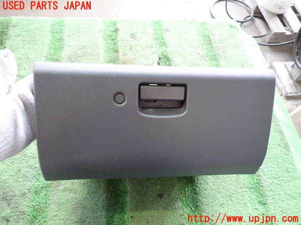 2UPJ-24597516]デリカ スターワゴン(P35W)グローブボックス1 中古_m0001.jpg