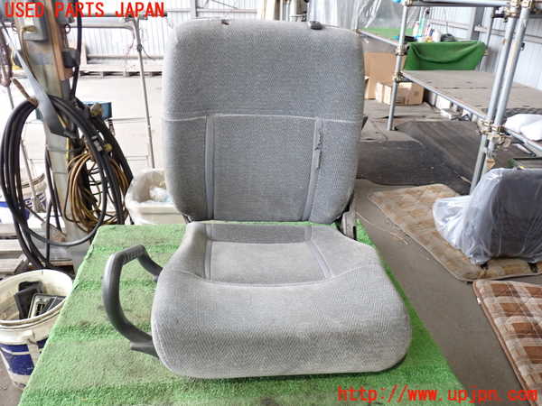 2UPJ-24597065]デリカ スターワゴン(P35W)助手席シート 中古_m0001.jpg
