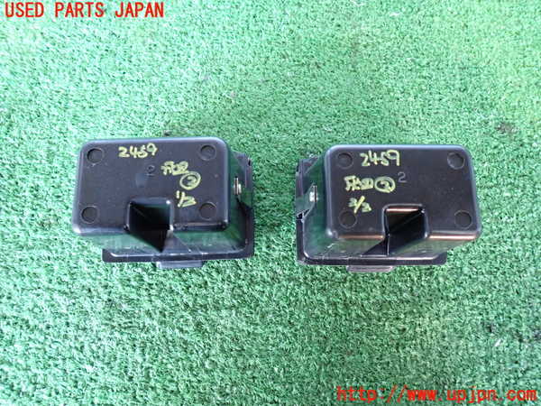 2UPJ-24597822]デリカ スターワゴン(P35W)灰皿2 中古_m0003.jpg