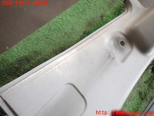 2UPJ-24597665]デリカ スターワゴン(P35W)右センターピラートリム 中古_m0003.jpg