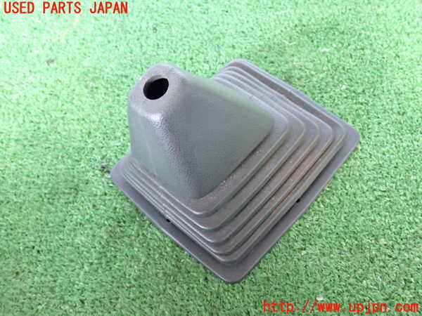 2UPJ-24597575]デリカ スターワゴン(P35W)シフトブーツ 中古_m0001.jpg