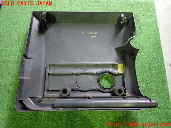 5UPJ-24602160]VW ルポGTI(6EAVY)エンジンアッパーカバー 中古_m0002.jpg