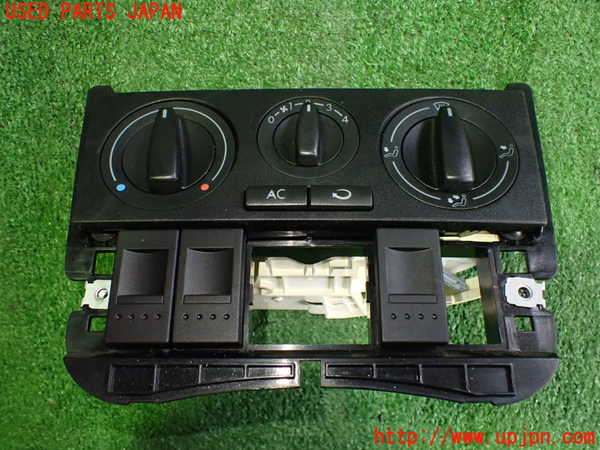 2UPJ-24606066]VW ルポGTI(6EAVY)エアコンスイッチ1 中古_m0001.jpg
