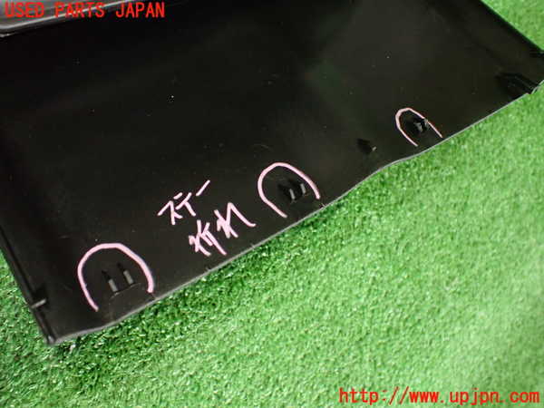 2UPJ-24607526]VW ルポGTI(6EAVY)エアコン吹き出し口1 真中 【ジャンク品】 中古_m0004.jpg