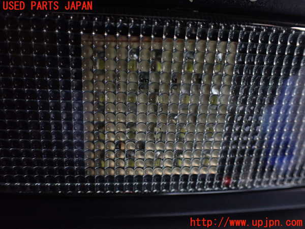 5UPJ-24606411]VW ルポGTI(6EAVY)ルームランプ1 中古_m0002.jpg