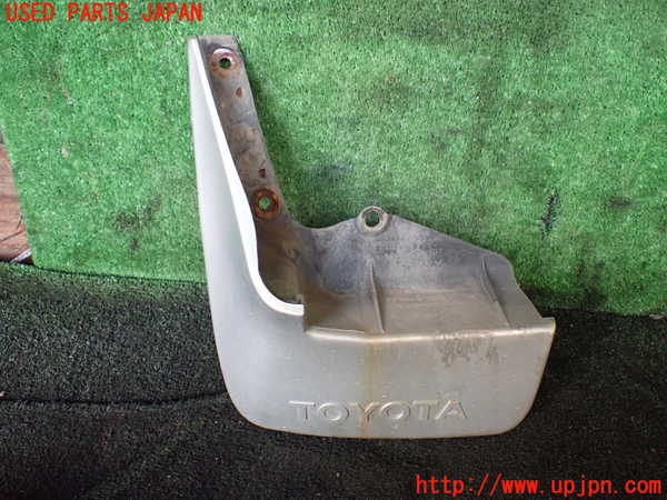 1UPJ-24611456]ハイエースワゴン100系(KZH106W)左リアマッドガード(泥除け) 中古_m0002.jpg