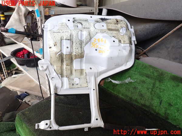 1UPJ-24612160]ハイエースワゴン100系(KZH106W)エンジンアッパーカバー 中古_m0001.jpg