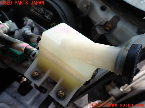 1UPJ-24614050]ハイエースワゴン100系(KZH106W)ブレーキマスターシリンダー 中古_m0003.jpg