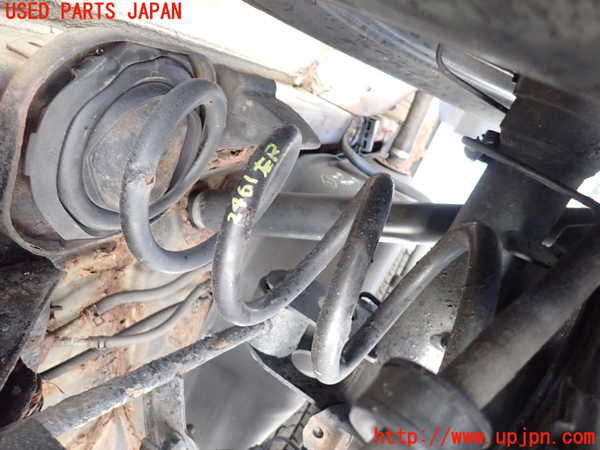 1UPJ-24615105]ハイエースワゴン100系(KZH106W)左リアスプリング 中古_m0001.jpg
