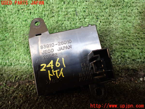 1UPJ-24617850]ハイエースワゴン100系(KZH106W)時計 中古_m0003.jpg