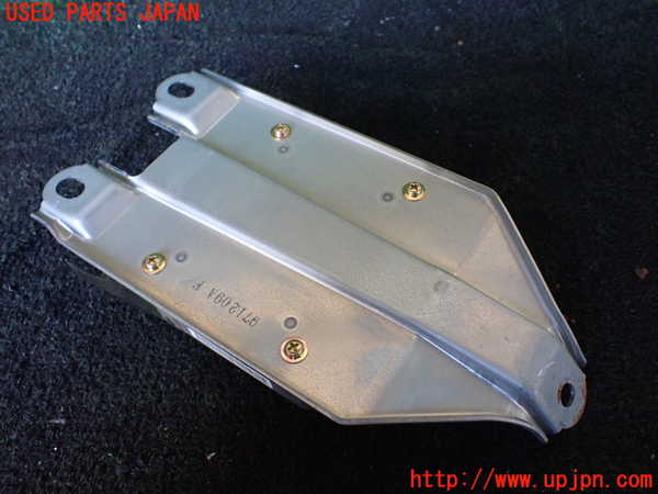 1UPJ-24616145]ハイエースワゴン100系(KZH106W)エアバッグコンピューター 中古_m0003.jpg