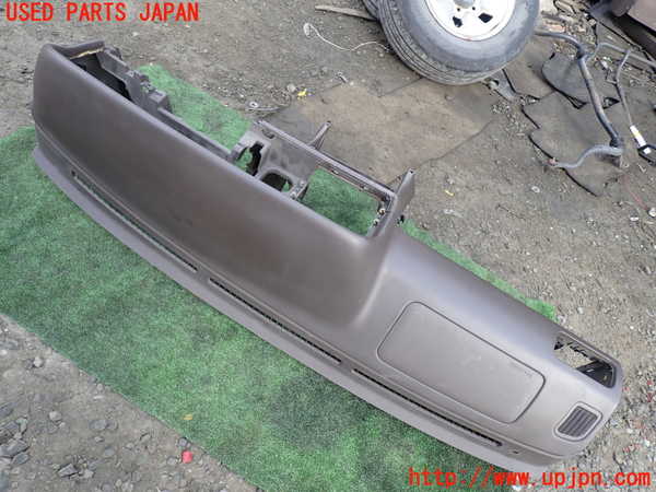 1UPJ-24617505]ハイエースワゴン100系(KZH106W)ダッシュボード 中古_m0004.jpg