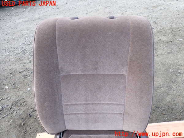 1UPJ-24617175]ハイエースワゴン100系(KZH106W)左2列目シート 中古_m0002.jpg