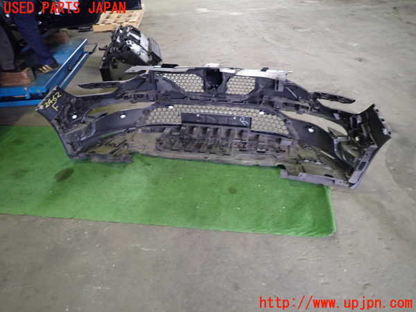 1UPJ-24621010]ルノー・メガーヌ スポーツツアラー(KBM5M)フロントバンパー 中古_m0004.jpg