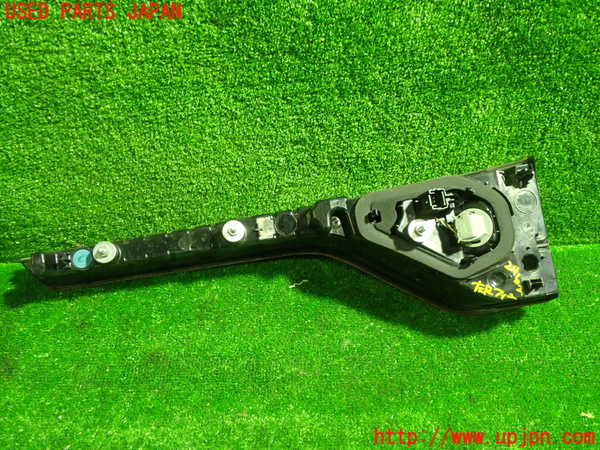 1UPJ-24621552]ルノー・メガーヌ スポーツツアラー(KBM5M)左リアフィニッシャー 中古_m0004.jpg