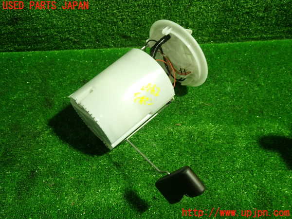 1UPJ-24622510]ルノー・メガーヌ スポーツツアラー(KBM5M)燃料ポンプ 中古_m0001.jpg
