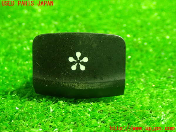 5UPJ-24626308]ルノー・メガーヌ スポーツツアラー(KBM5M)スイッチ3 中古_m0001.jpg