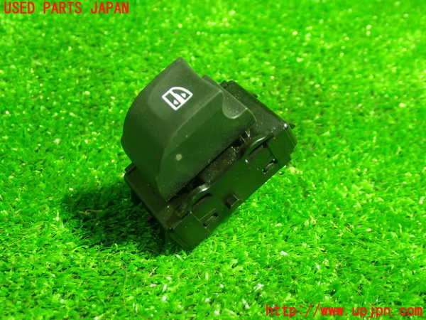 1UPJ-24626245]ルノー・メガーヌ スポーツツアラー(KBM5M)左前パワーウィンドウスイッチ 中古_m0001.jpg