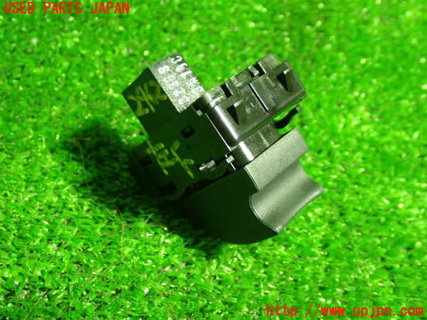 1UPJ-24626245]ルノー・メガーヌ スポーツツアラー(KBM5M)左前パワーウィンドウスイッチ 中古_m0002.jpg