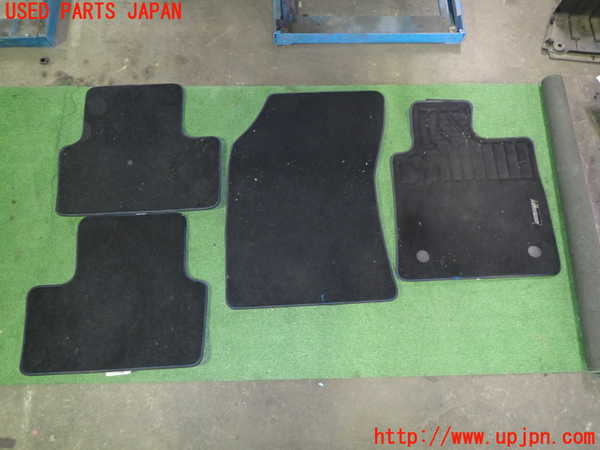 1UPJ-24627800]ルノー・メガーヌ スポーツツアラー(KBM5M)フロアマット 中古_m0001.jpg
