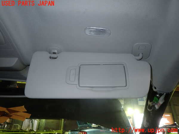 5UPJ-24627625]ルノー・メガーヌ スポーツツアラー(KBM5M)室内サンバイザー右側 中古_m0002.jpg