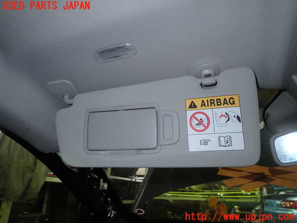 5UPJ-24627630]ルノー・メガーヌ スポーツツアラー(KBM5M)室内サンバイザー左側 中古_m0002.jpg