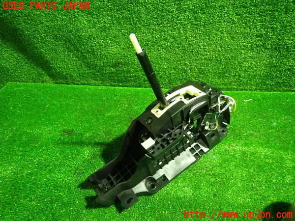 1UPJ-24627555]ルノー・メガーヌ スポーツツアラー(KBM5M)ATシフトレバー 中古_m0001.jpg