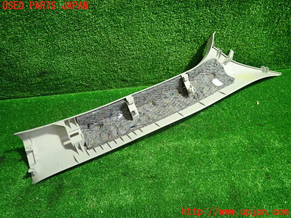 1UPJ-24627660]ルノー・メガーヌ スポーツツアラー(KBM5M)左フロントピラートリム 中古_m0003.jpg