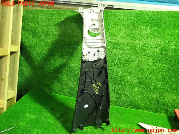 1UPJ-24627670]ルノー・メガーヌ スポーツツアラー(KBM5M)左センターピラートリム 中古_m0005.jpg
