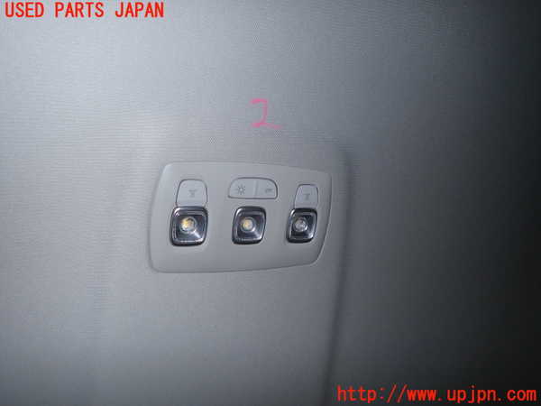1UPJ-24626412]ルノー・メガーヌ スポーツツアラー(KBM5M)ルームランプ2（2列目） 中古_m0001.jpg
