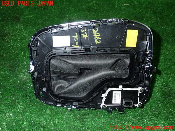 1UPJ-24627575]ルノー・メガーヌ スポーツツアラー(KBM5M)シフトブーツ 中古_m0003.jpg