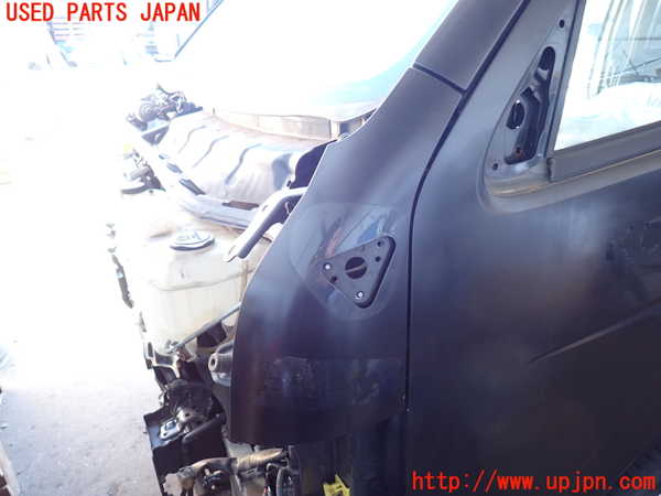 2UPJ-24671102]ハイエースバン200系(KDH205V)左前コーナーパネル 中古_m0001.jpg