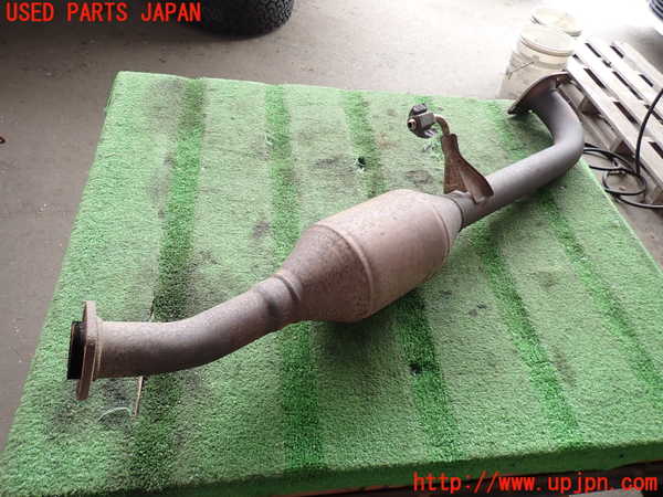 2UPJ-24672661]ハイエースバン200系(KDH205V)触媒1 中古_m0003.jpg