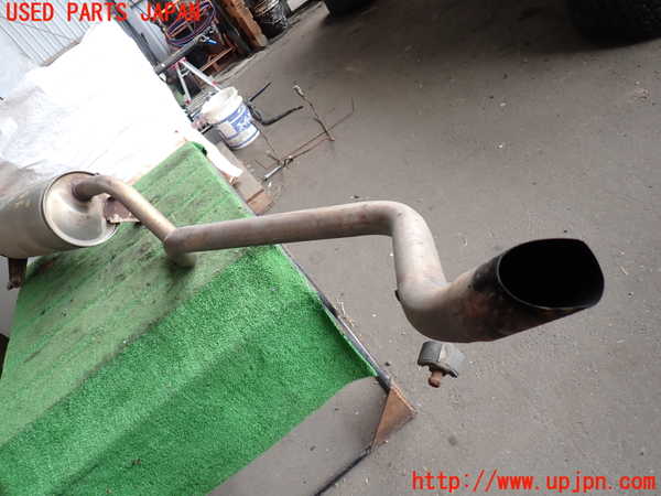 2UPJ-24672671]ハイエースバン200系(KDH205V)リアマフラー1 中古_m0002.jpg