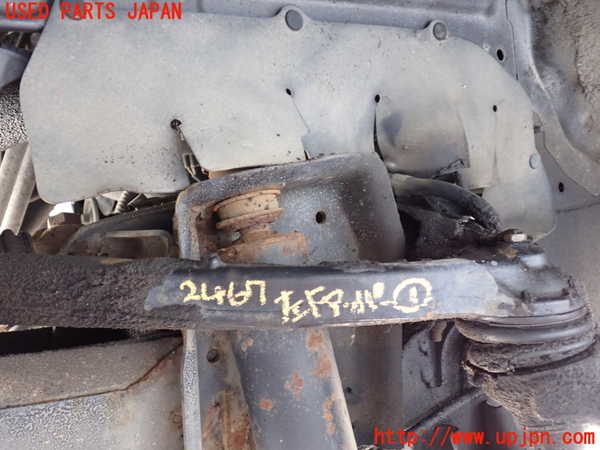 2UPJ-24675136]ハイエースバン200系(KDH205V)左フロントアッパーアーム1 中古_m0001.jpg