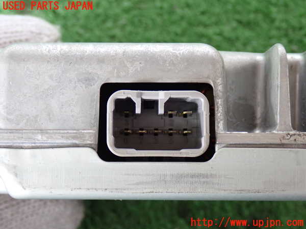 2UPJ-24676525]ハイエースバン200系(KDH205V)アンプ 中古_m0002.jpg