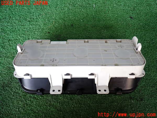 2UPJ-24676170]ハイエースバン200系(KDH205V)スピードメーター 中古_m0002.jpg