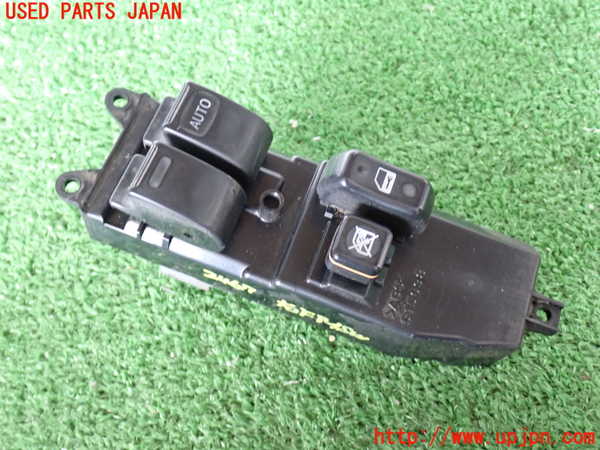 2UPJ-24676240]ハイエースバン200系(KDH205V)右前パワーウィンドウスイッチ 中古_m0001.jpg