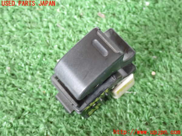 2UPJ-24676245]ハイエースバン200系(KDH205V)左前パワーウィンドウスイッチ 中古_m0001.jpg