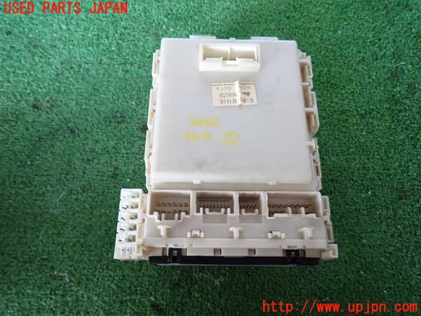 2UPJ-24676741]ハイエースバン200系(KDH205V)ヒューズボックス1 中古_m0002.jpg