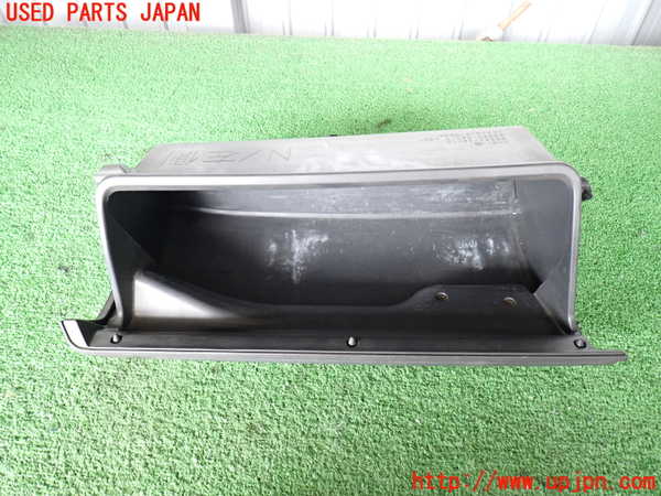 2UPJ-24677516]ハイエースバン200系(KDH205V)グローブボックス1 中古_m0002.jpg