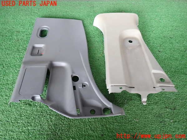 2UPJ-24677670]ハイエースバン200系(KDH205V)左センターピラートリム 中古_m0001.jpg