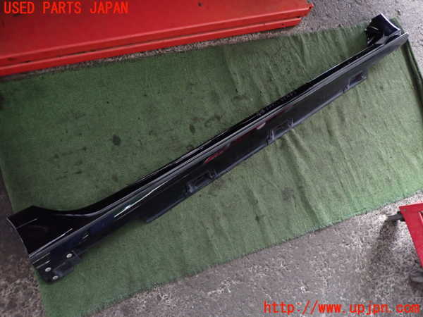 2UPJ-24681390]シビック ハッチバック(FK7)右サイドステップ 中古_m0001.jpg