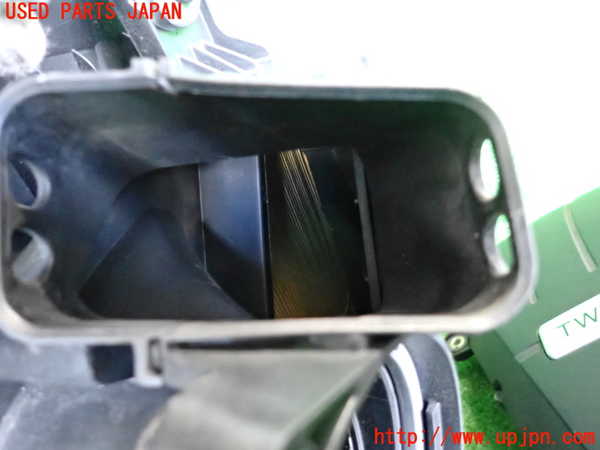 2UPJ-24692560]ベントレー・コンチネンタル・フライング・スパー(BSBEB)エアクリーナーボックス 中古_m0004.jpg